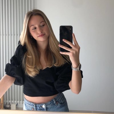 ella_laet Profile Picture