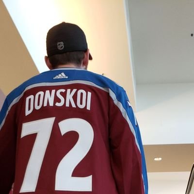 I'm a 28 year old Avalanche fan born and raised in Colorado (maybe low key Leafs supporter on the side)