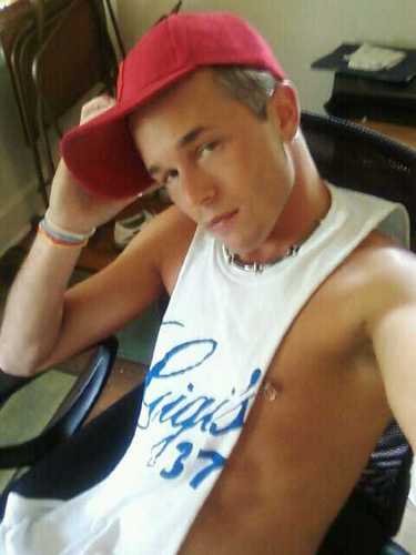 jeffreypaul84's profile picture. Fun to be around, Goofy, Britney Spears is amazing!!!! In love w/Jonathon michael kosila...