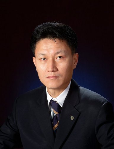 chanhoeh's profile picture. 안녕하세요 시대의 코디네이터가 되고자 하는 허찬회입니다.