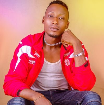 SMARTC45014062's profile picture. Am a music artists an up coming artist song writer,,, hoping to be sign into a record label