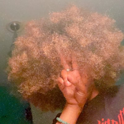 ✌🏾❤️😊
