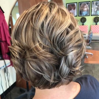 juliemo46929365's profile picture. 