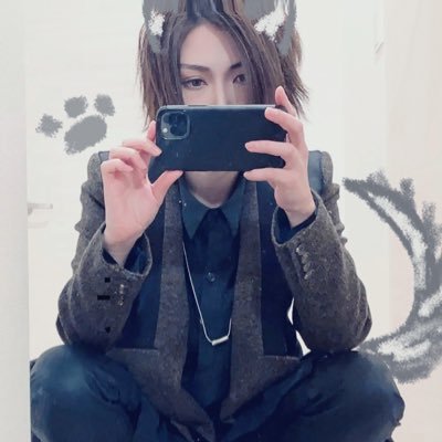 ritsu_ka0923's profile picture. (L)gbt 🏳️‍🌈 必要なものしか持たない派。 京都出身アラフォー。パートナー宣誓しました👭 同じく同性のパートナーがいる方とお友達になれると嬉しいです。自然、野菜、チョコがすき🥕🥬