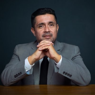 Profesor Investigador en la Universidad de Guadalajara