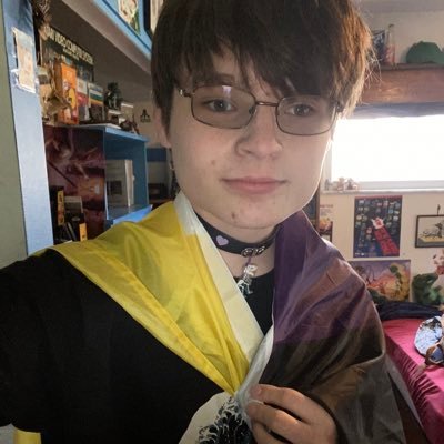 Writer/storyboard artist Creator of “K and D’s Wonderful World Of Mystery” Non-Binary (They/Them) Pansexual 🏳️⚧️⚧🌈