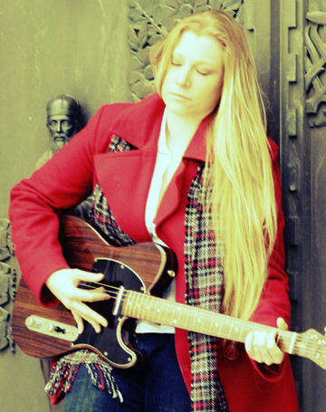 Musician. Genius. Ungulate....
FREE Music Downloads, including the hit song, Inches, on my website and Facebook!