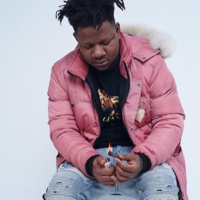 For booking and features Eezyhefner414@gmail.com ➡️➡️ https://t.co/CL20xY6noy