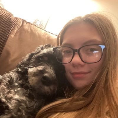 Holliepop1104's profile picture. 