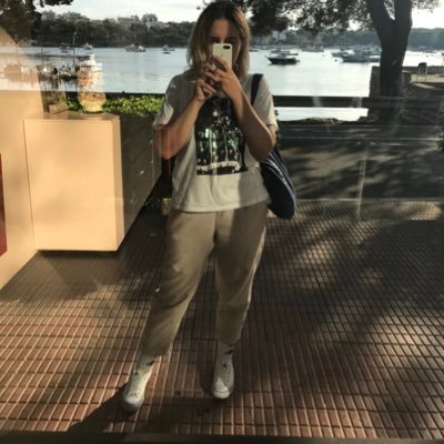 GavryshOlena's profile picture. банківський менеджер, бандерівка