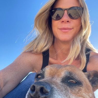 simone_halas's profile picture. 