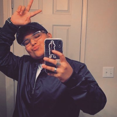 Alanborchardt's profile picture. I'm the first brown boy to get it poppin'. I like doing legal and illegal shit 🦂 Pasame la hookah🔥🔥