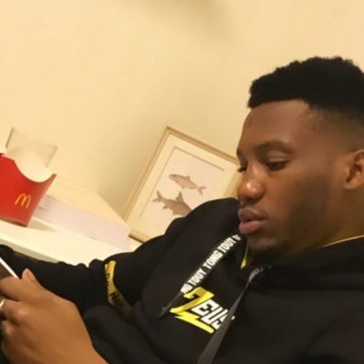 mikahaidar's profile picture. 