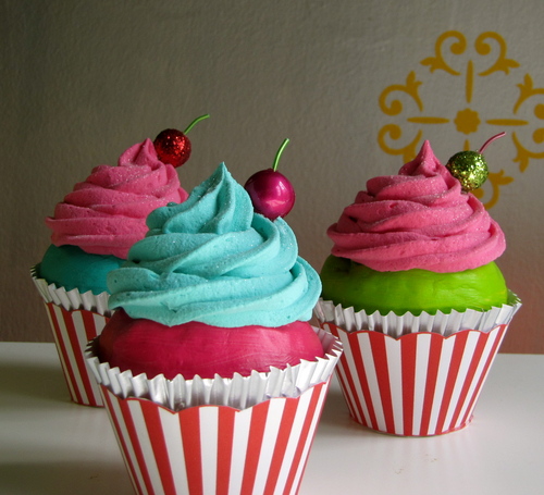 12LegsShoppe's profile picture. Fake Cupcakes, Fake Cakes & Swell Curiosities for Gifts, Photo Props, Kitchen & Bakery Decor, etc.