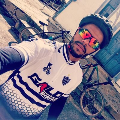 Aquele que provoca o mar, não sabe a força da onda!.. 🤫

@atletico
Aqui é GALO!🖤
Ciclista 🚴🏾‍♂️