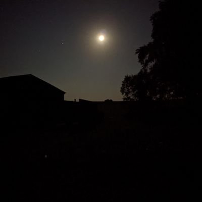 Tahblin's profile picture. 