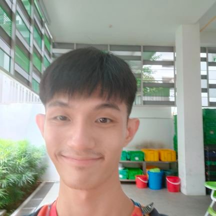 EDamien93's profile picture. im 28 years old
love to listen music