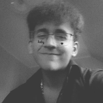 amaninamirror's profile picture. 