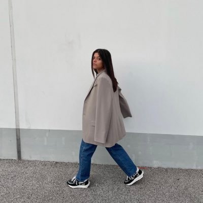 chloedurand17's profile picture. insta: duraandchloe