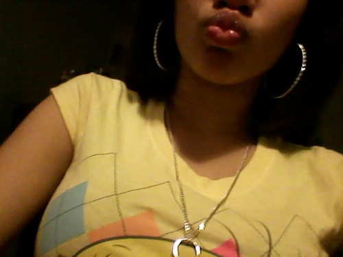 Black & Latina ;) i Draw, Sing & Do Hair [HMU if you L.A bound) & i love me mommy [r.i.p)