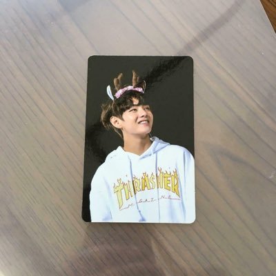 vminniescart's profile picture. decluttering / selling account 💌