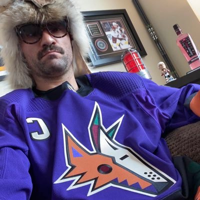 brady77_'s profile picture. 