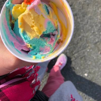 me_monoii's profile picture. 