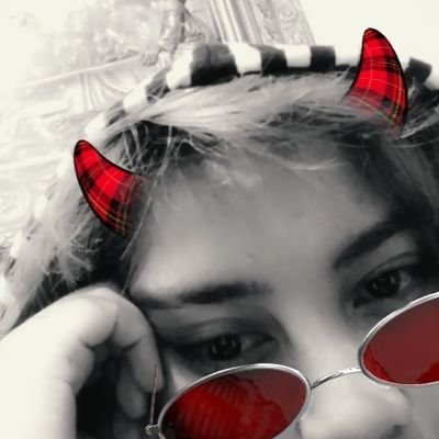 _princesspov's profile picture. • she/her • love you // Ariana and Ava • multi