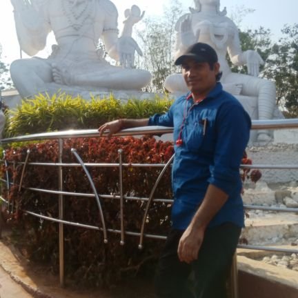 Krishna06223941's profile picture. hii