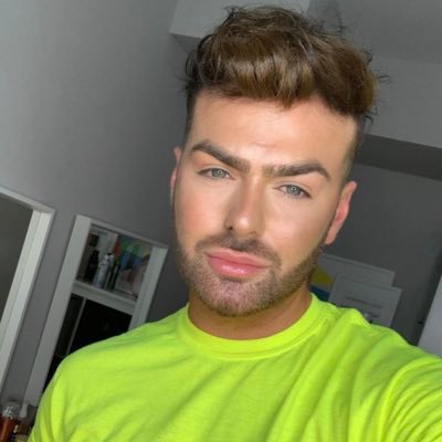Gar_CK's profile picture. Instagram @HairByGaryK