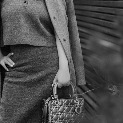 closedoui's profile picture. 