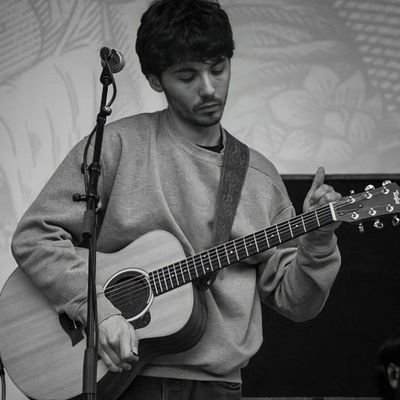 vita_veramente's profile picture. ho una specie di senso di vuoto