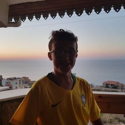 Yann13593783's profile picture. 