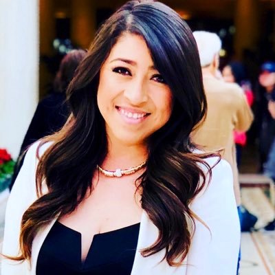 VIRIVIDAL's profile picture. Founding Senior Partner @nrealmedia/ Radio Host #DecisionLatina/PR Girl / 3xEmmy Award Winner/Frmr Senior Producer @telemundo /Frmr News Anchor @Univision.