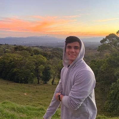 Brayanfg_17's profile picture. 