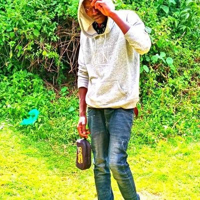 ke_nir's profile picture. if you hate me i hate you...if you love i do
still niroKE