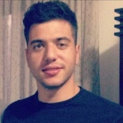 edepie's profile picture. Só uso as mesmas camisetas, sempre tenho mil problemas, nunca escondo meus defeitos.