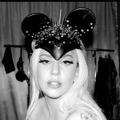 ✨Lady Gaga e ponto!! ✨ • Fan account •