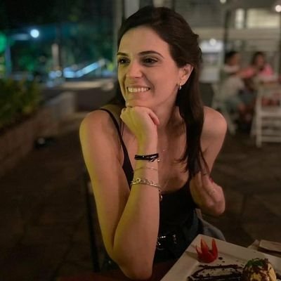 Camila_Marini's profile picture. A Camis.