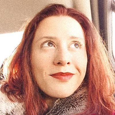 AnaRGC96's profile picture. ¿Para qué conocerte, si te puedo aprender? 🧘‍♀️👣