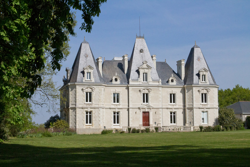 Chateau_le_saz's profile picture. 