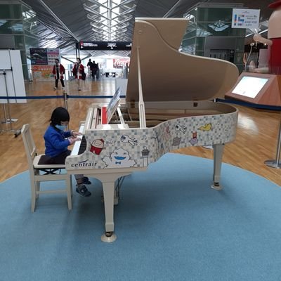 愛知県でストリートピアノ弾いてます🎹
ロマサガRSやってます📱最近クロスステッチ始めました/たまに電子工作します/
無言フォロー失礼します🙇