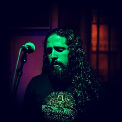 Retwittear es mi pasión por estos lares.
Diseñador gráfico & marketing musical 🖊️🖥️ | Músico 🎙️🎸 | Cicloactivista ✊ & MTB Rider 🚲 | Fotógrafo 📷