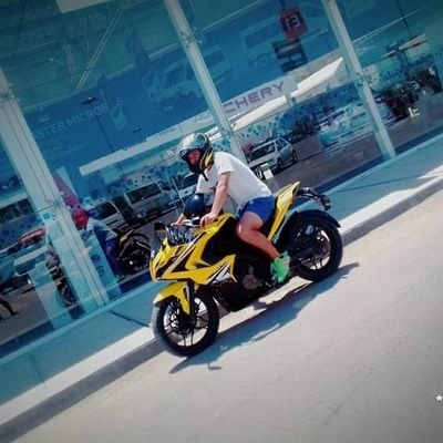 WalterIsaacG's profile picture. Este amor no es para cobardes 💙🤍💙💪🏻