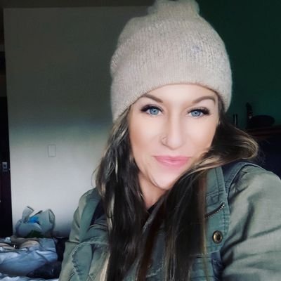 small business owner,PDX love, animal whisperer, outdoor enthusiast, little bit OCD, big heart, karma is a bitch, BE HUMBLE, BE KIND AND ALWAYS LOVE EACH OTHER