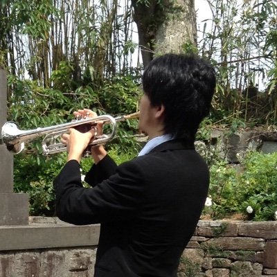 yossy_trp's profile picture. 喇叭吹いてます。趣味は高い音。副業音楽家。宅録承ります。ステッカーとかSNSパネルとか作って生活費稼いでます。お仕事ください。妻子持ちの屋外広告士です。 ペンキ屋もやってます。好:トランペット/ジャズ/ワンピース/ジョジョ 嫌:酒/煙草 卵円孔開存による脳梗塞発作。手術までトランペットはドクターストップされてたけど解禁