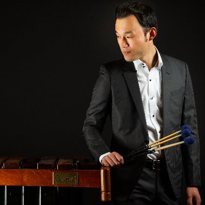 Japanese marimbist based in Kreis Herford, Germany. Adams Marimba Artist and teaching at Hochschule für Musik Detmold.
ドイツ在住の日本人マリンバ奏者布谷史人のページです。秋田県大館市観光大使です。