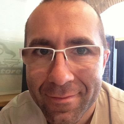sezar_blue's profile picture. Amante de la carne fresca