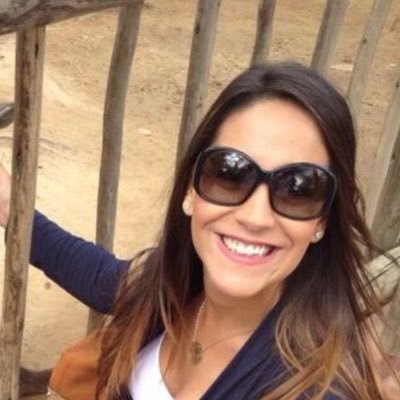 ticacornejo's profile picture. Ortografía. Latín. Idiomas. Amor.