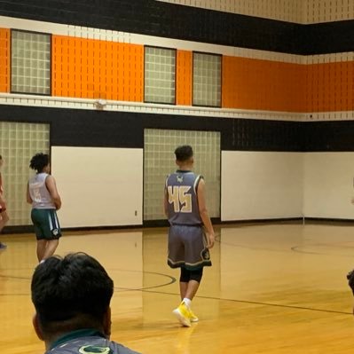 5ā8 point gaurd Carroll HIgh School C/O 2024